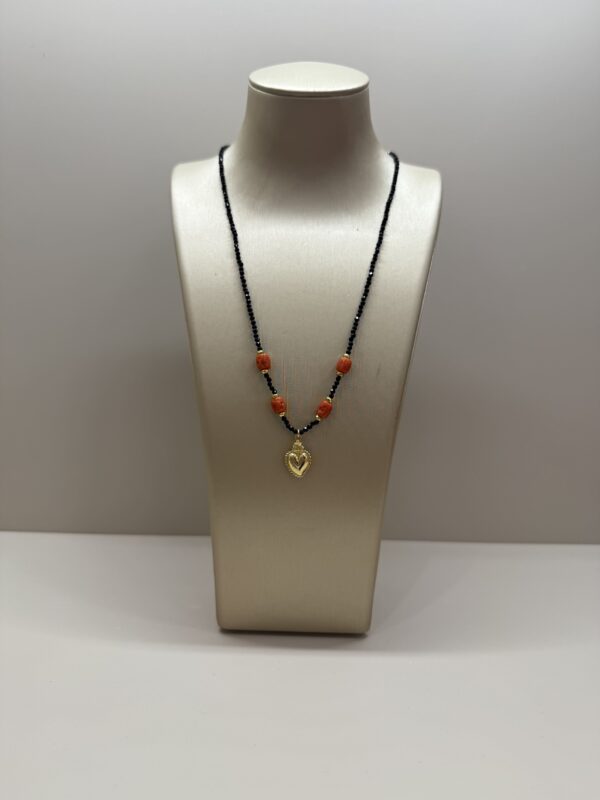 Collana a un filo in onice,  pendente con cuore